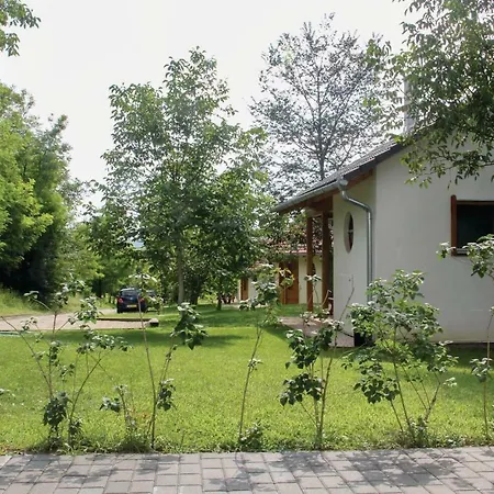 Two-bedroom Holiday In *