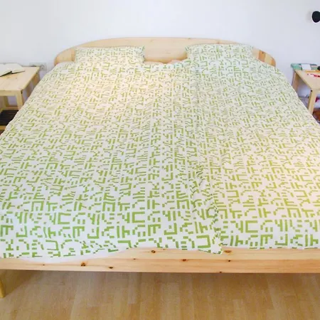 Two-bedroom Holiday In * Szolad